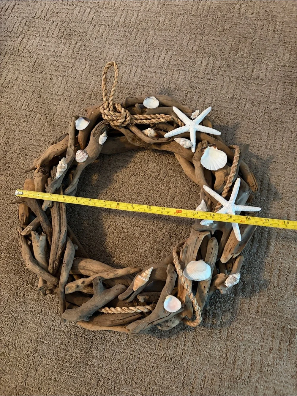 Driftwood Seashell Holiday Wreath - Natural and White